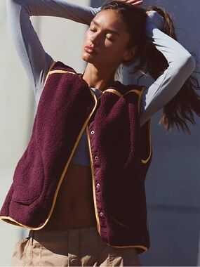 Free People movement Keep It Cozy Fleece Vest (black cherry)